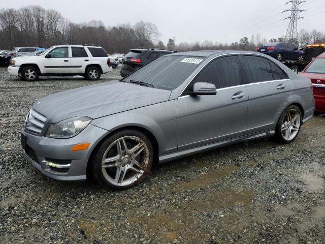 Obraz 1 z 2013 MERCEDES-BENZ C 300 4MATIC 2013 z VIN WDDGF8AB5DA765299