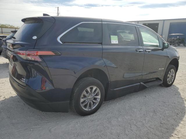 Изображение 3 2022 TOYOTA SIENNA XLE 2022 с VIN 5TDYRKEC3NS099893