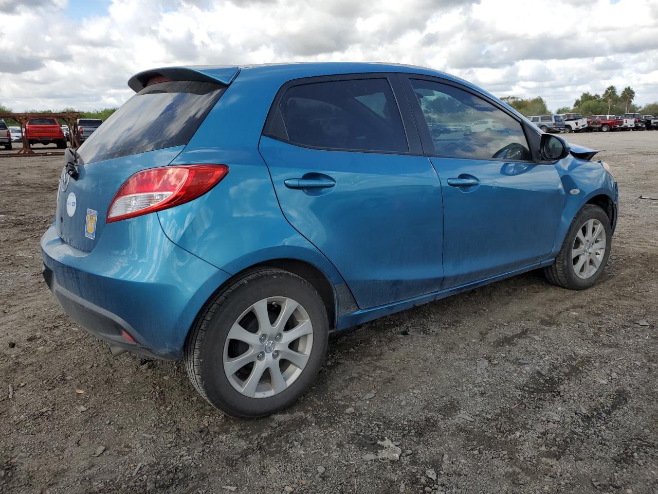 Изображение 3 2012 MAZDA MAZDA2  2012 с VIN JM1DE1LY8C0131725