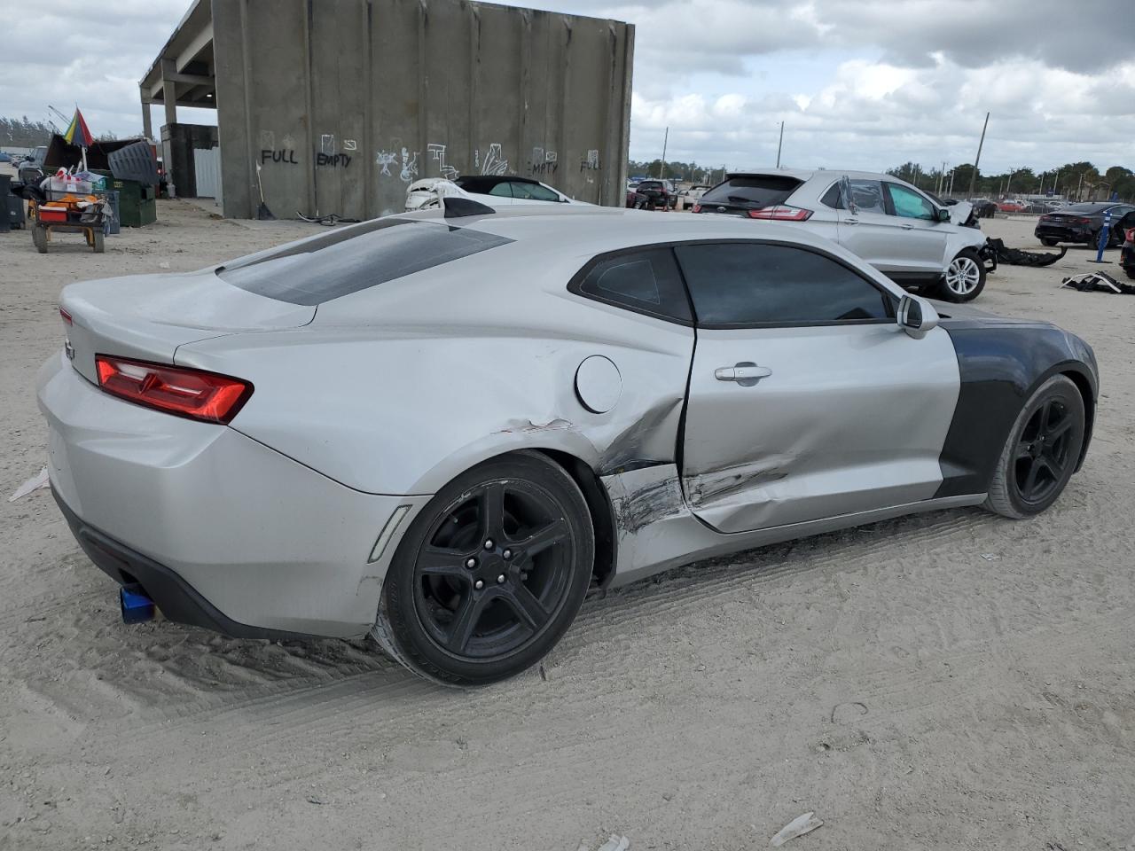 Изображение 3 2017 CHEVROLET CAMARO LT 2017 с VIN 1G1FB1RX6H0136051