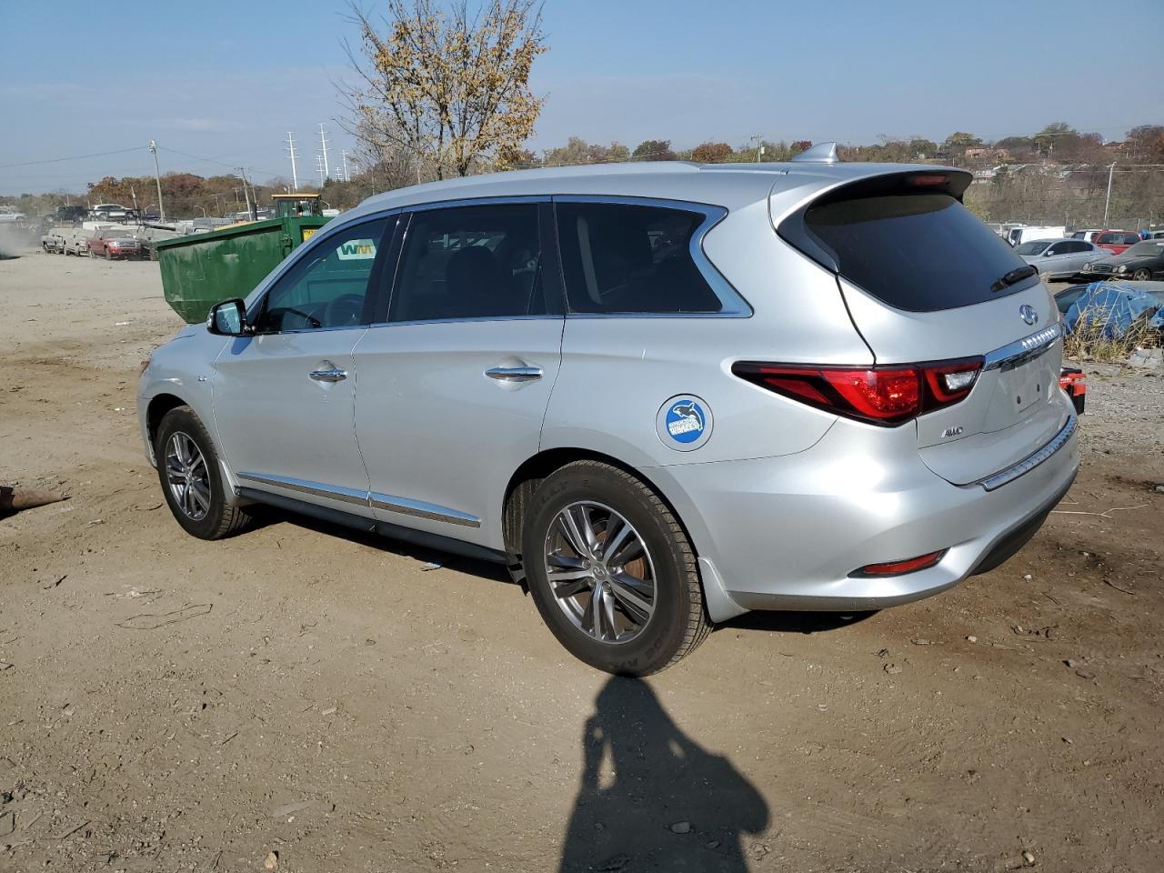 Image 2 of 2019 INFINITI QX60 LUXE 2019 with VIN 5N1DL0MM0KC566520