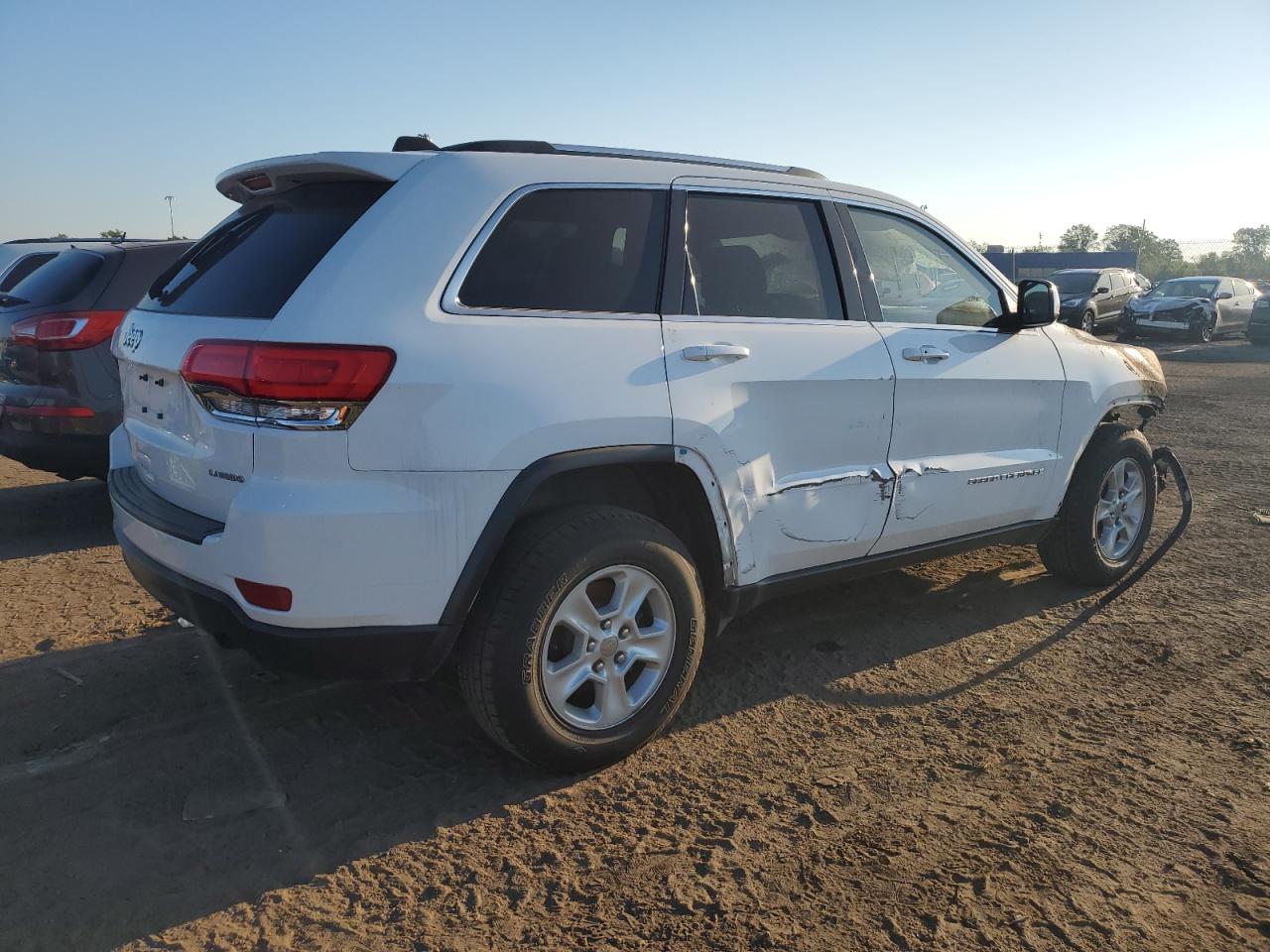 Obraz 3 z 2014 JEEP GRAND CHEROKEE LAREDO 2014 z VIN 1C4RJFAG5EC421995