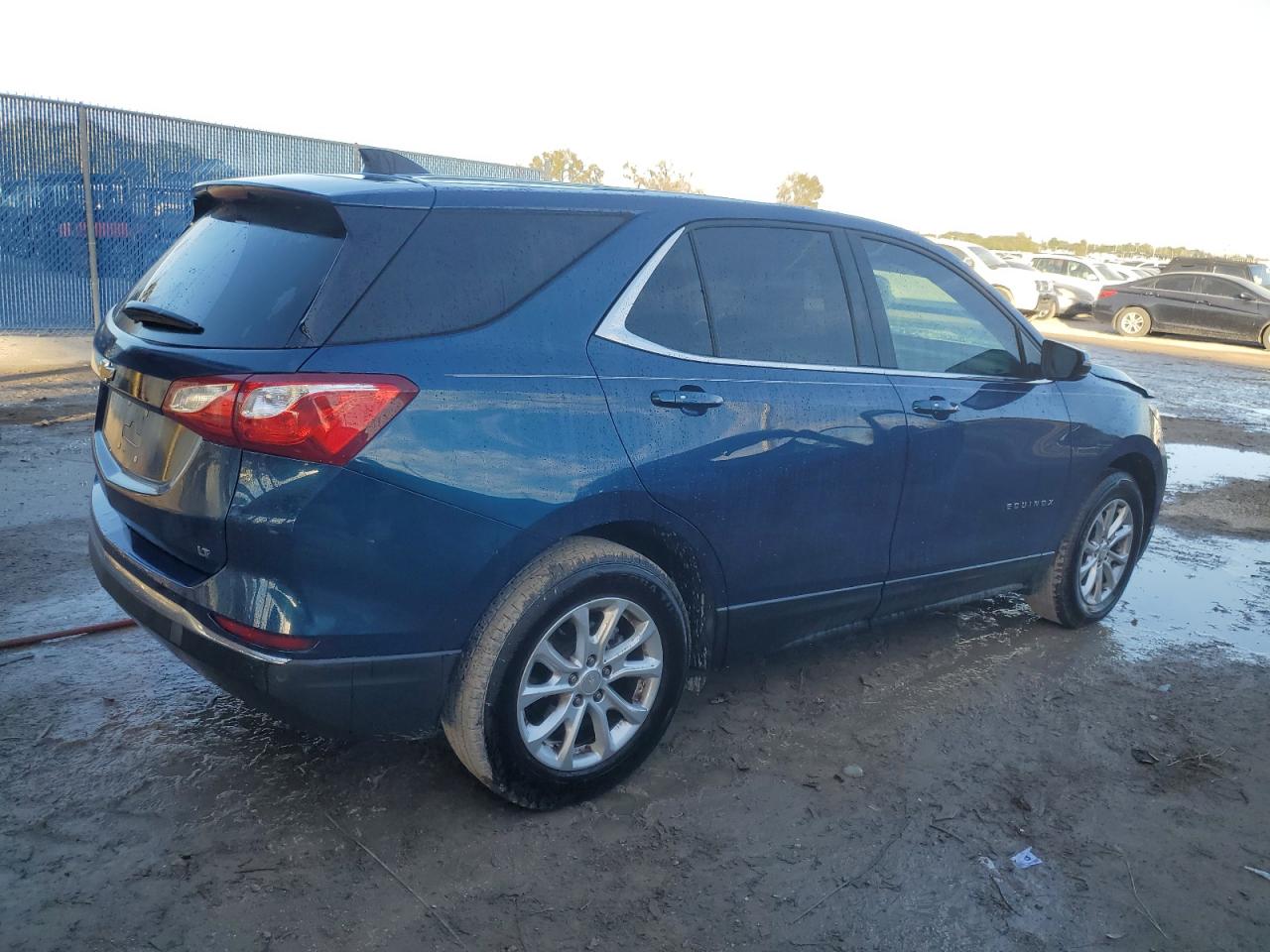 Obraz 3 z 2019 CHEVROLET EQUINOX LT 2019 z VIN 2GNAXKEV1K6186486