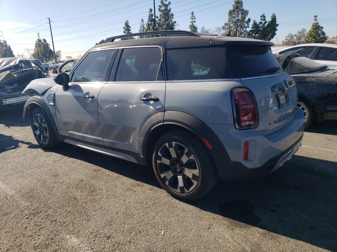 Obraz 2 z 2023 MINI COOPER S COUNTRYMAN 2023 z VIN WMZ53BR09P3P38335
