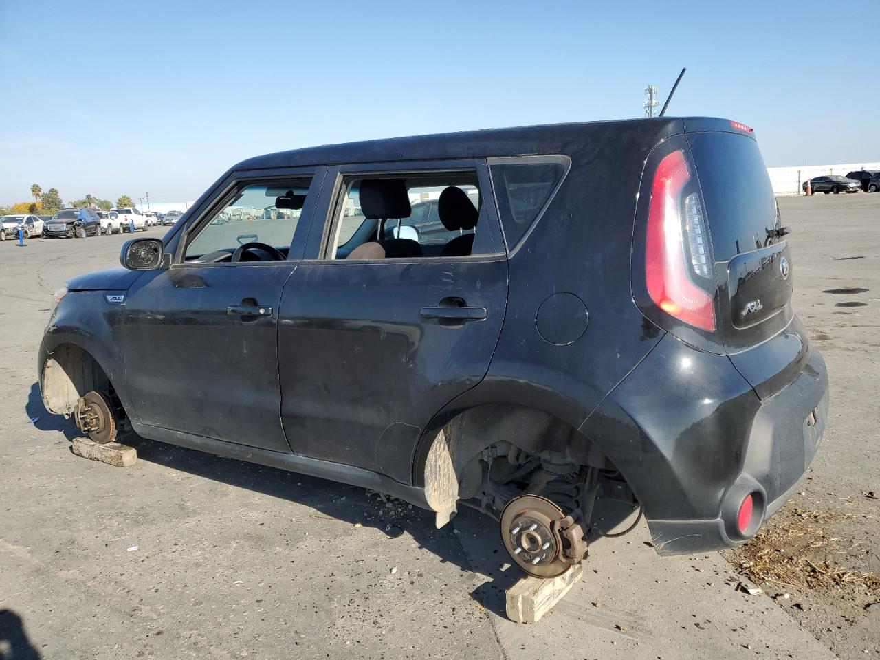 Obraz 2 z 2015 KIA SOUL  2015 z VIN KNDJN2A22F7806956