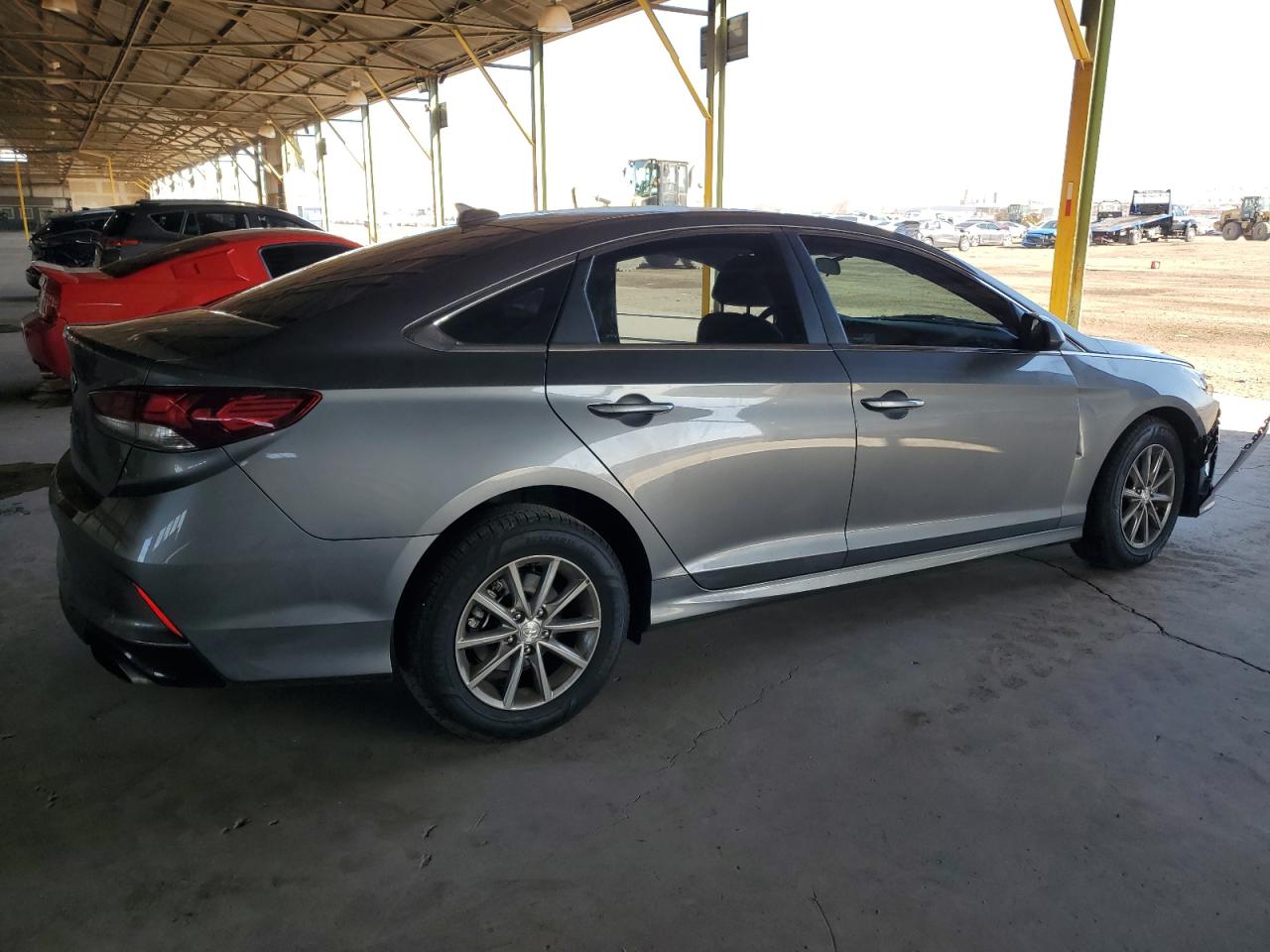 Изображение 3 2019 HYUNDAI SONATA SE 2019 с VIN 5NPE24AF3KH770595