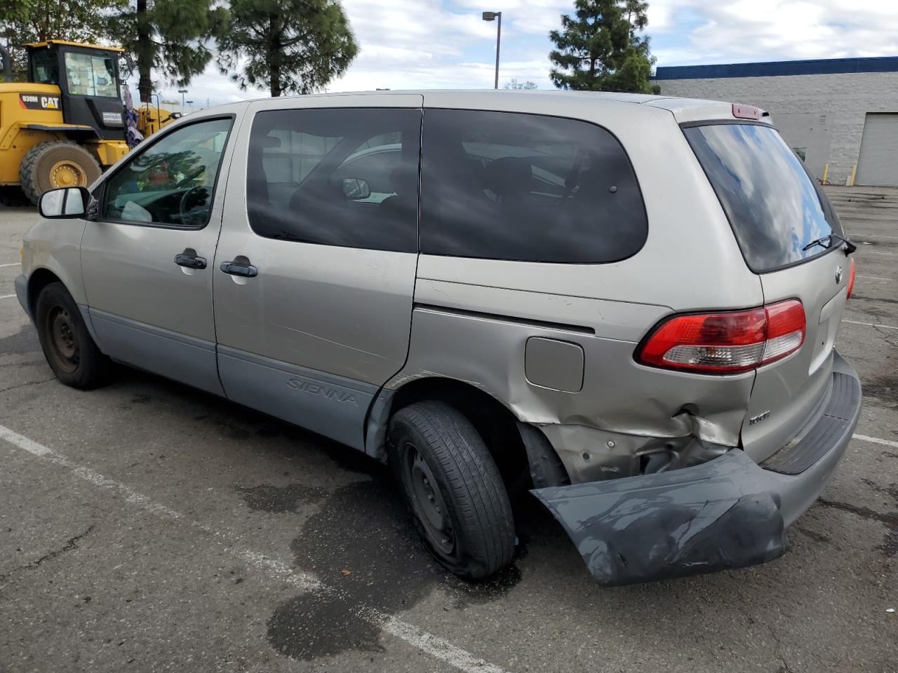 Изображение 2 2001 TOYOTA SIENNA CE 2001 с VIN 4T3ZF19C91U404050