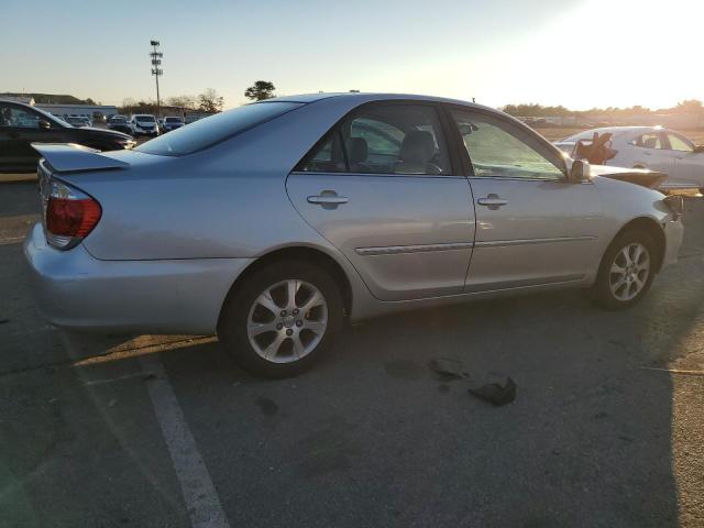 Image 3 of 2005 TOYOTA CAMRY LE 2005 with VIN 4T1BF30K15U092595