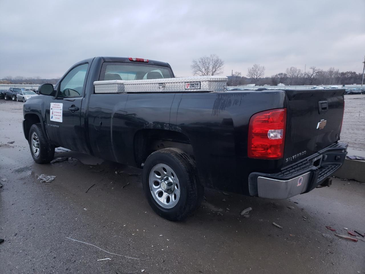 Image 2 of 2010 CHEVROLET SILVERADO C1500 2010 with VIN 1GCPCPEX8AZ256985