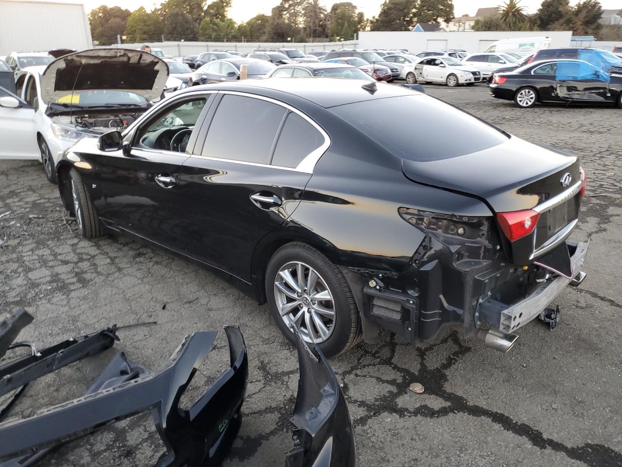 Obraz 2 z 2014 INFINITI Q50 BASE 2014 z VIN JN1BV7AP8EM683051