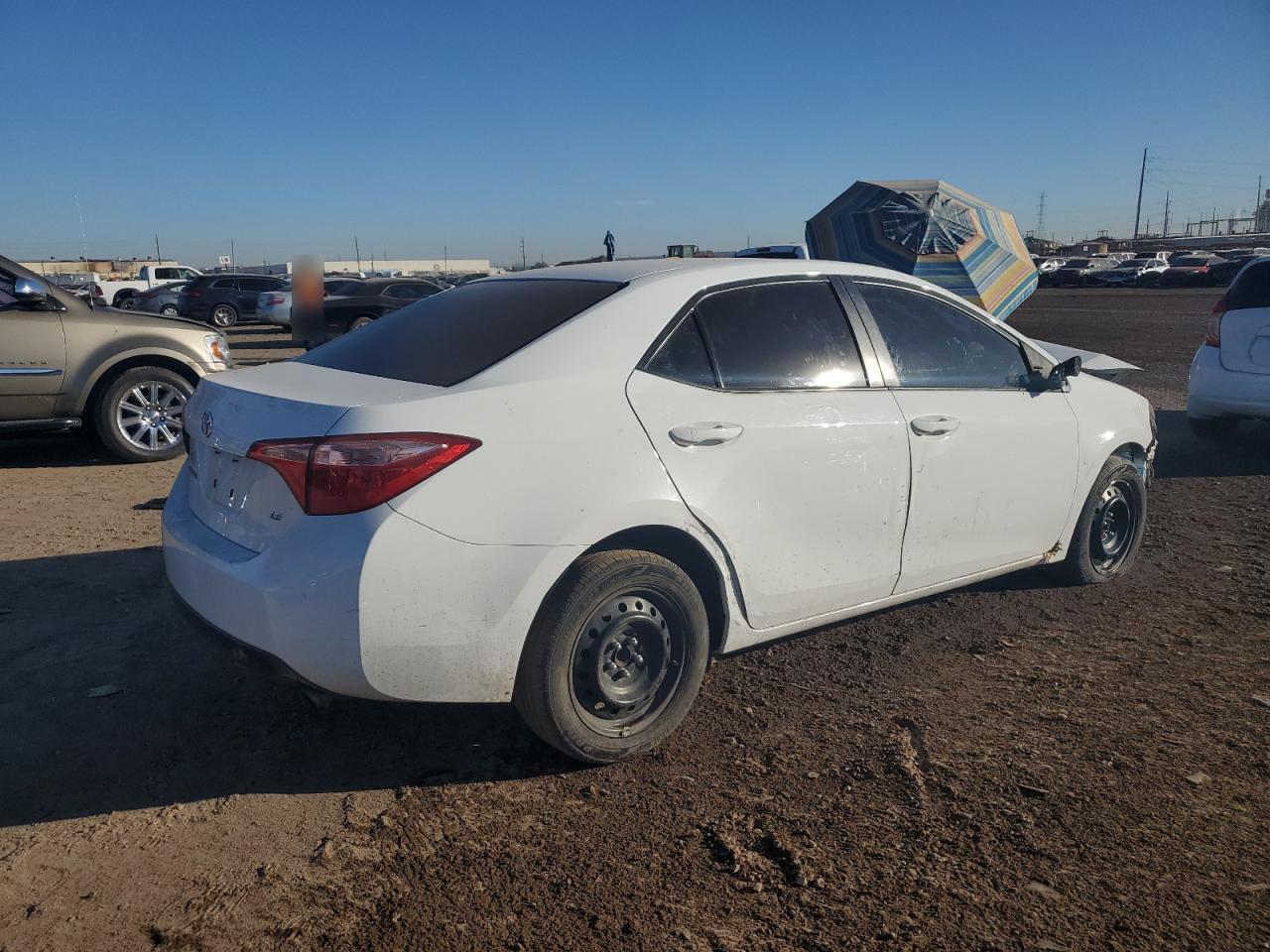 Изображение 3 2019 TOYOTA COROLLA L 2019 с VIN 5YFBURHE4KP882266