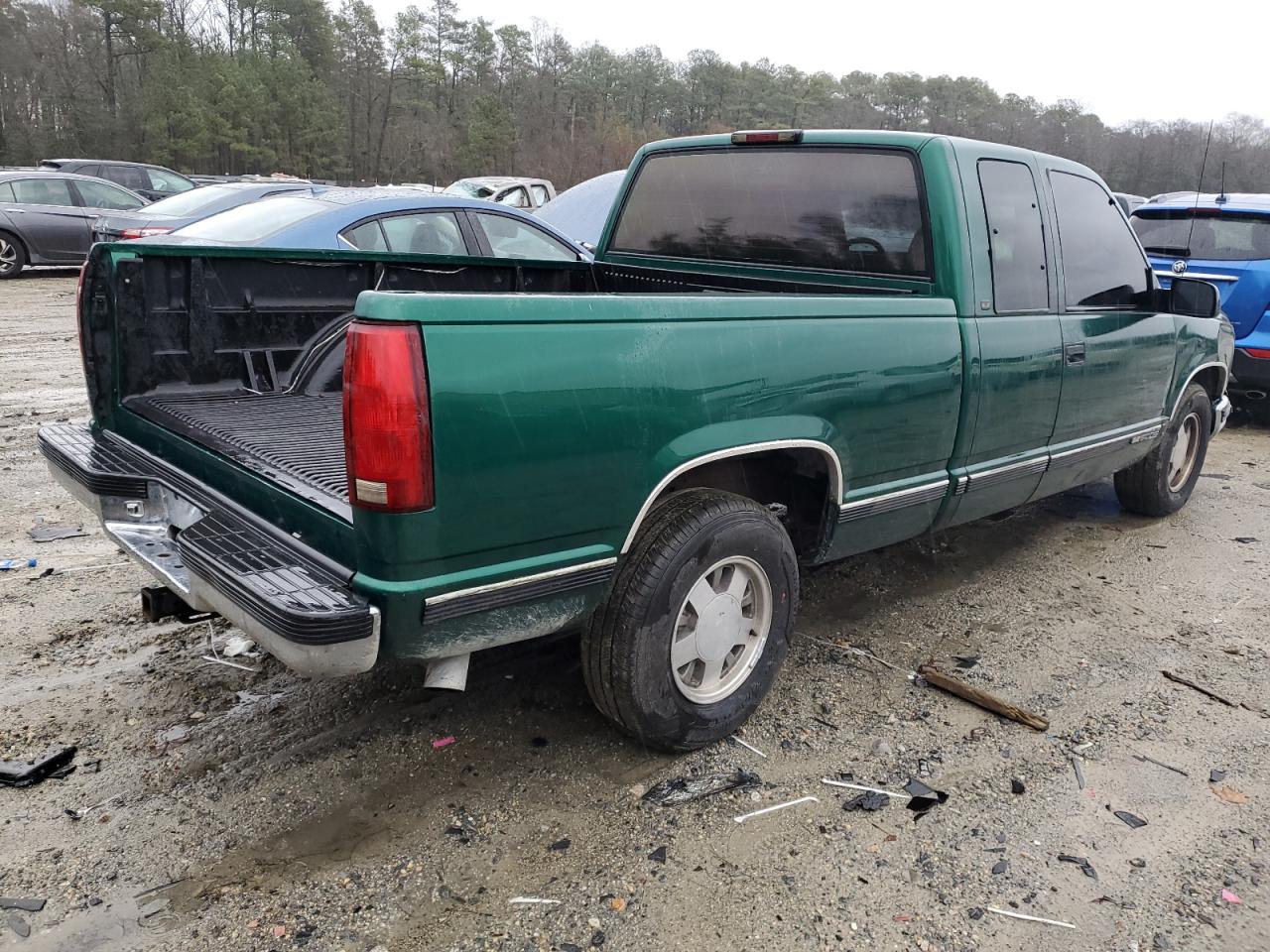Image 3 of 1999 GMC SIERRA C1500 1999 with VIN 1GTEC19M0XR502697
