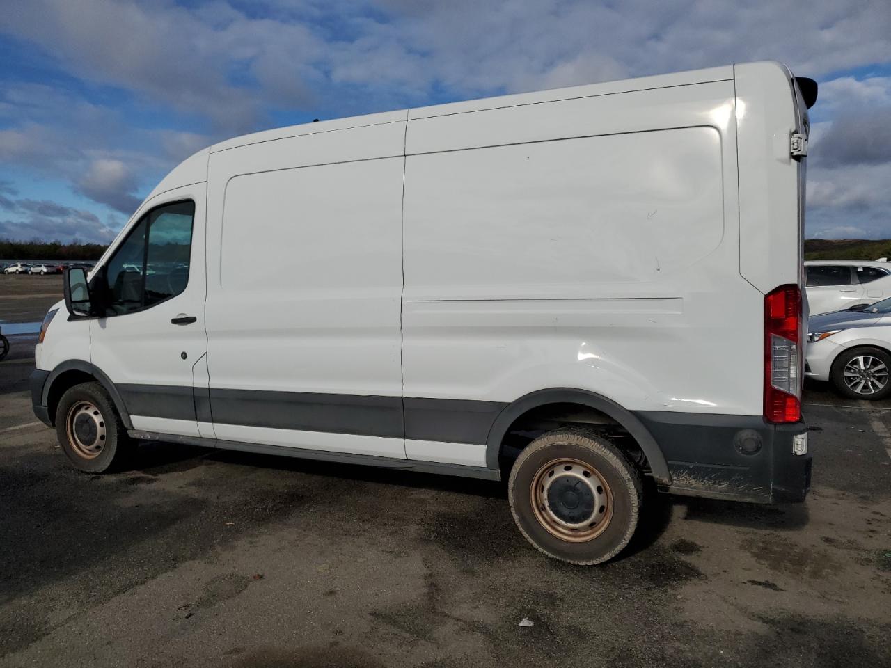 Obraz 2 z 2021 FORD TRANSIT T-250 2021 z VIN 1FTBR1C89MKA11045