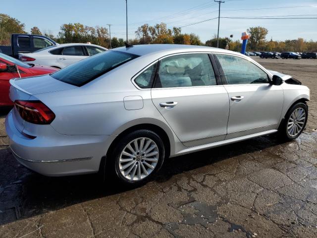 Image 3 of 2017 VOLKSWAGEN PASSAT SE 2017 with VIN 1VWBT7A38HC045180