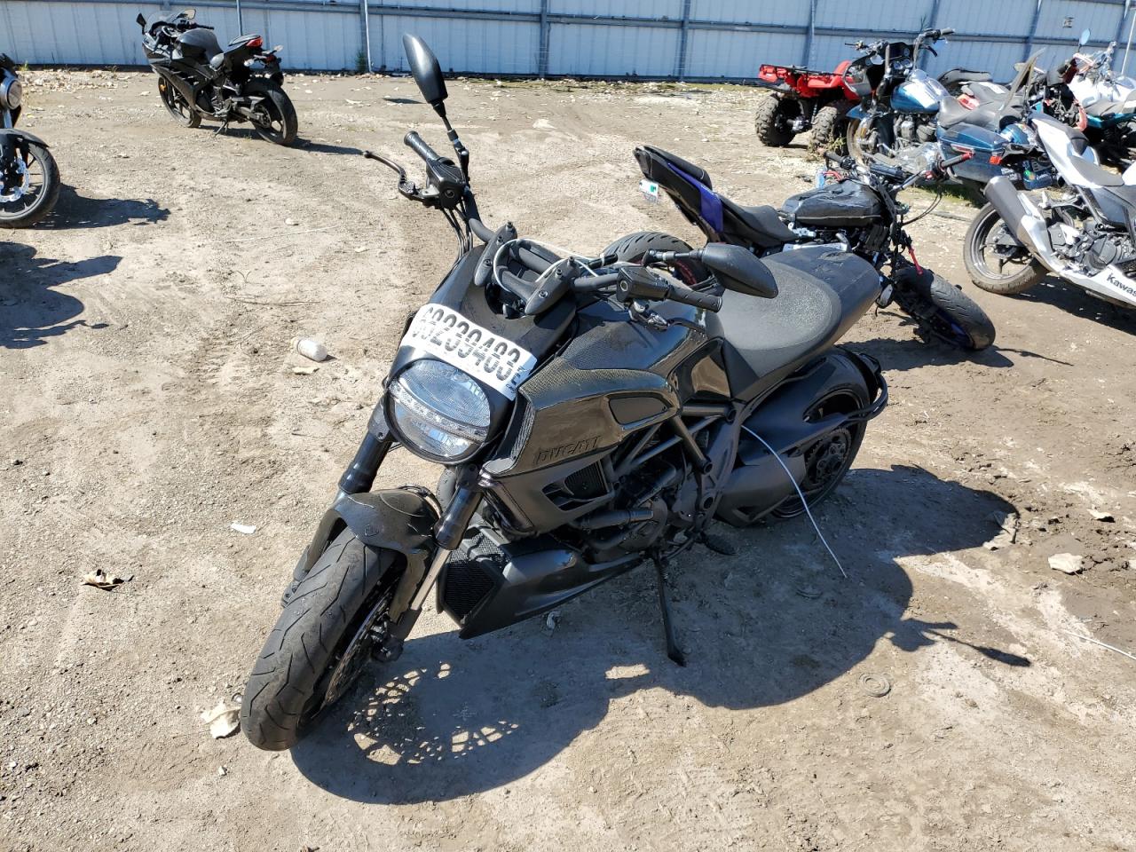 Изображение 2 2011 DUCATI DIAVEL  2011 с VIN ZDM13BLW0BB001698