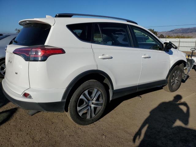 Изображение 3 2018 TOYOTA RAV4 LE 2018 с VIN JTMZFREV3JD122361