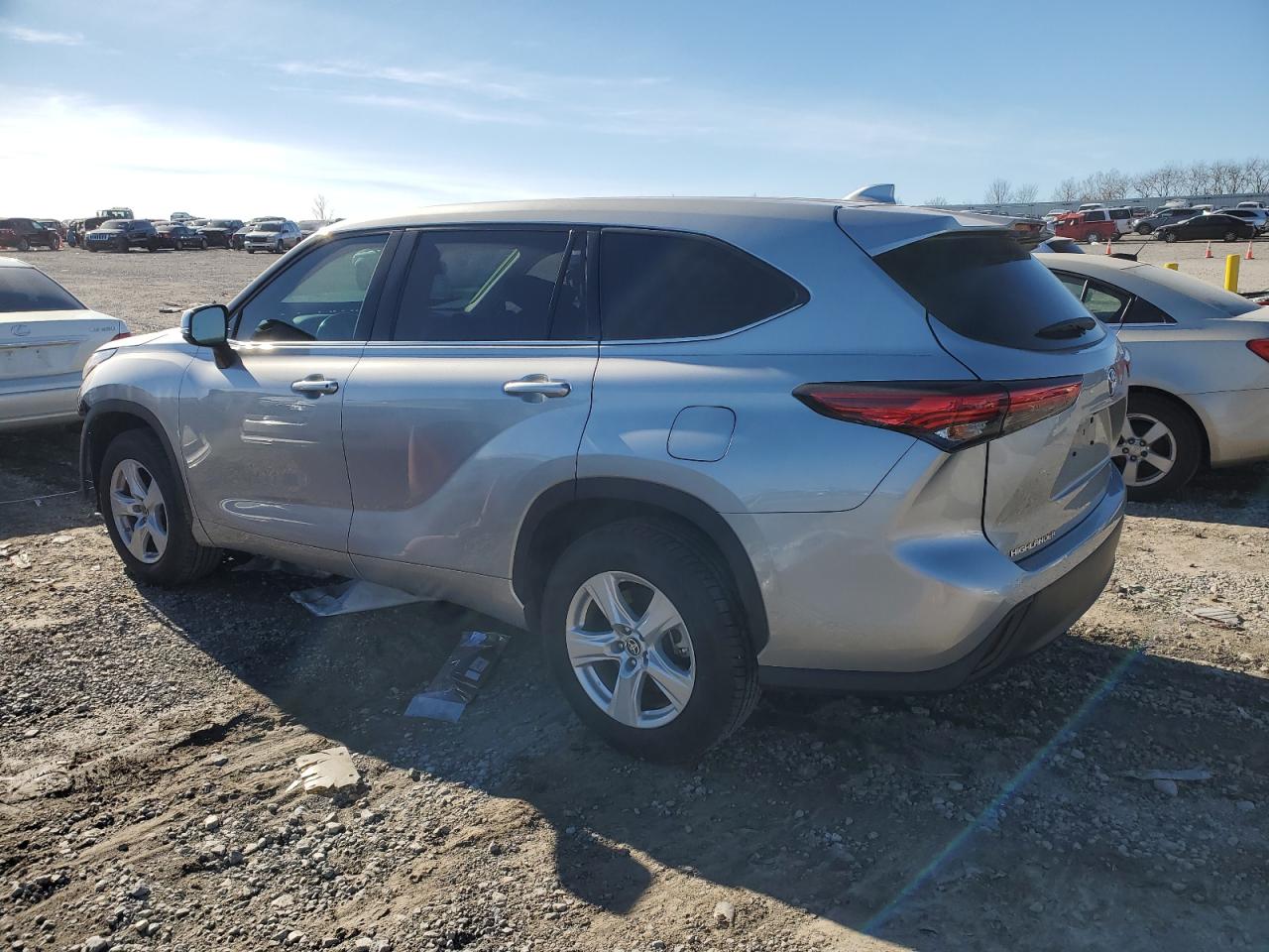 Изображение 2 2020 TOYOTA HIGHLANDER L 2020 с VIN 5TDZZRAHXLS504756