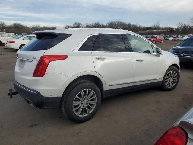 Obraz 3 z 2017 CADILLAC XT5 LUXURY 2017 z VIN 1GYKNDRSXHZ207843