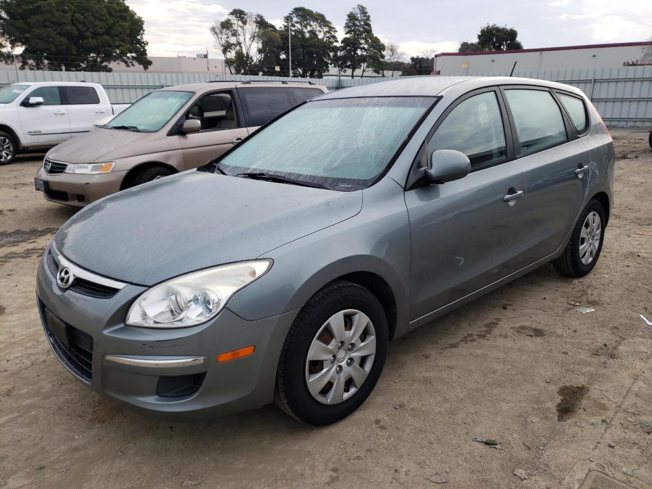 Image 1 of 2010 HYUNDAI ELANTRA TOURING GLS 2010 with VIN KMHDB8AEXAU061365