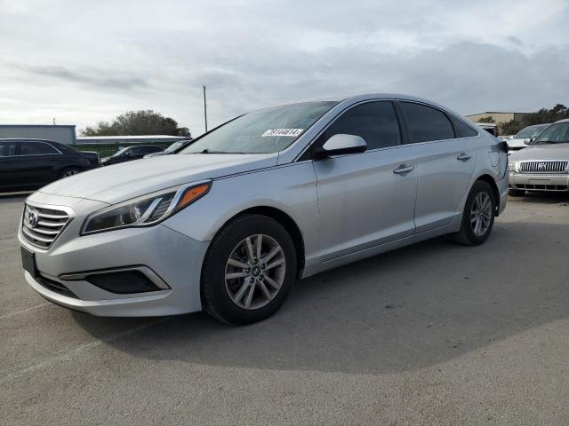 Изображение 1 2017 HYUNDAI SONATA SE 2017 с VIN 5NPE24AF5HH594822