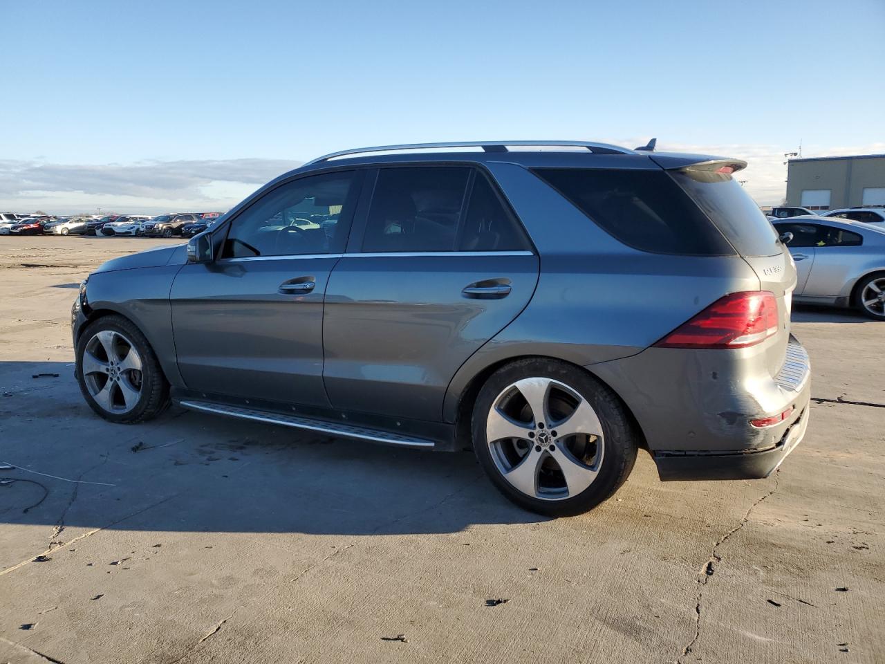 Изображение 2 2017 MERCEDES-BENZ GLE 350 2017 с VIN 4JGDA5JB6HA933835