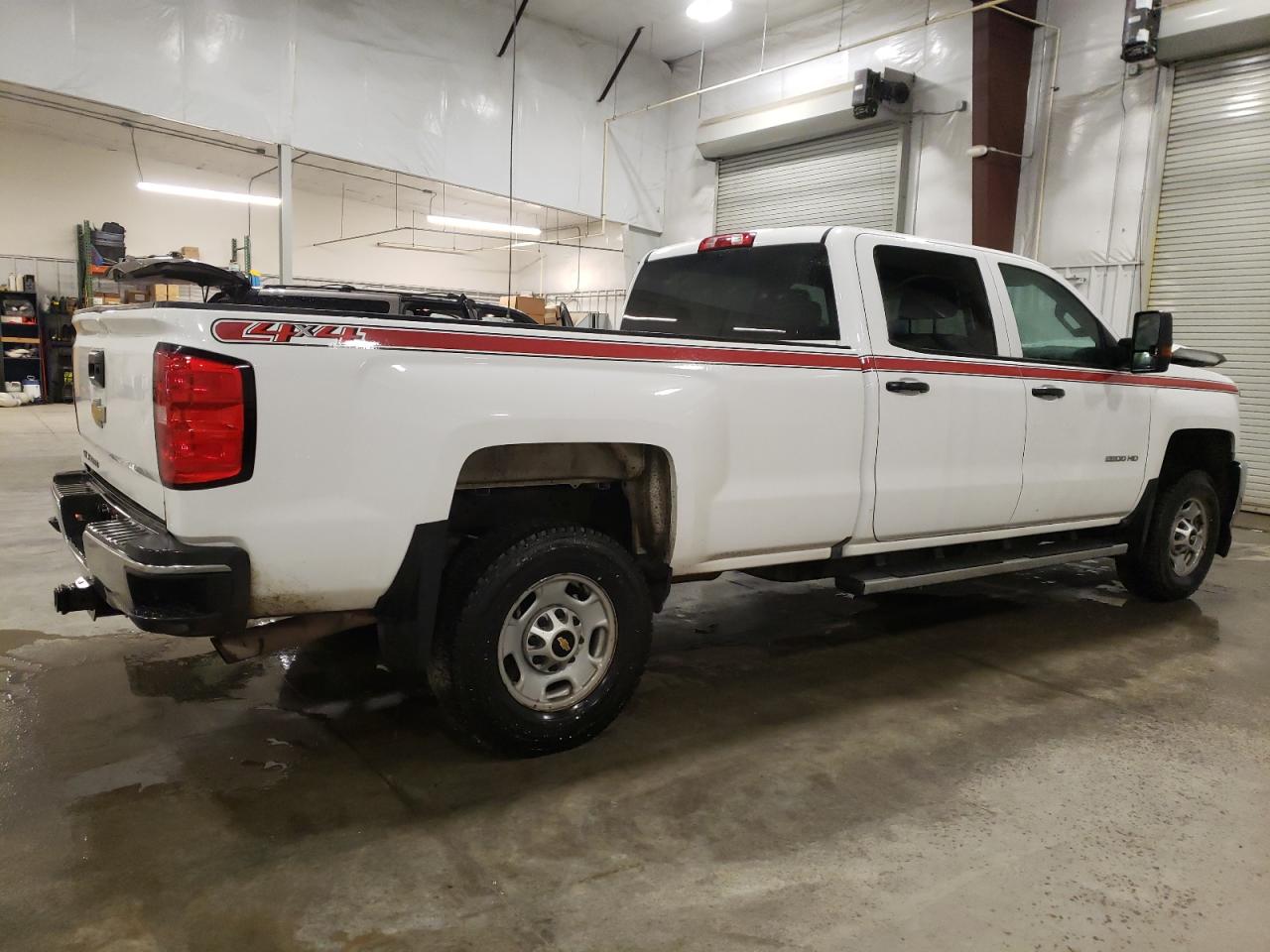 Image 3 of 2019 CHEVROLET SILVERADO K2500 HEAVY DUTY 2019 with VIN 1GC1KREGXKF198210