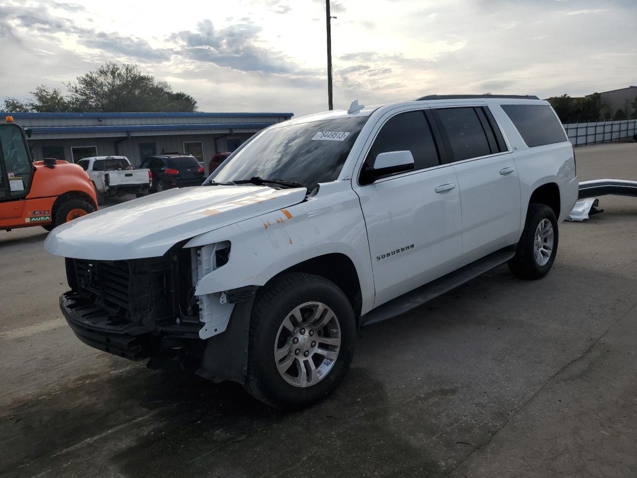 Image 1 of 2019 CHEVROLET SUBURBAN K1500 LT 2019 with VIN 1GNSKHKC8KR207816