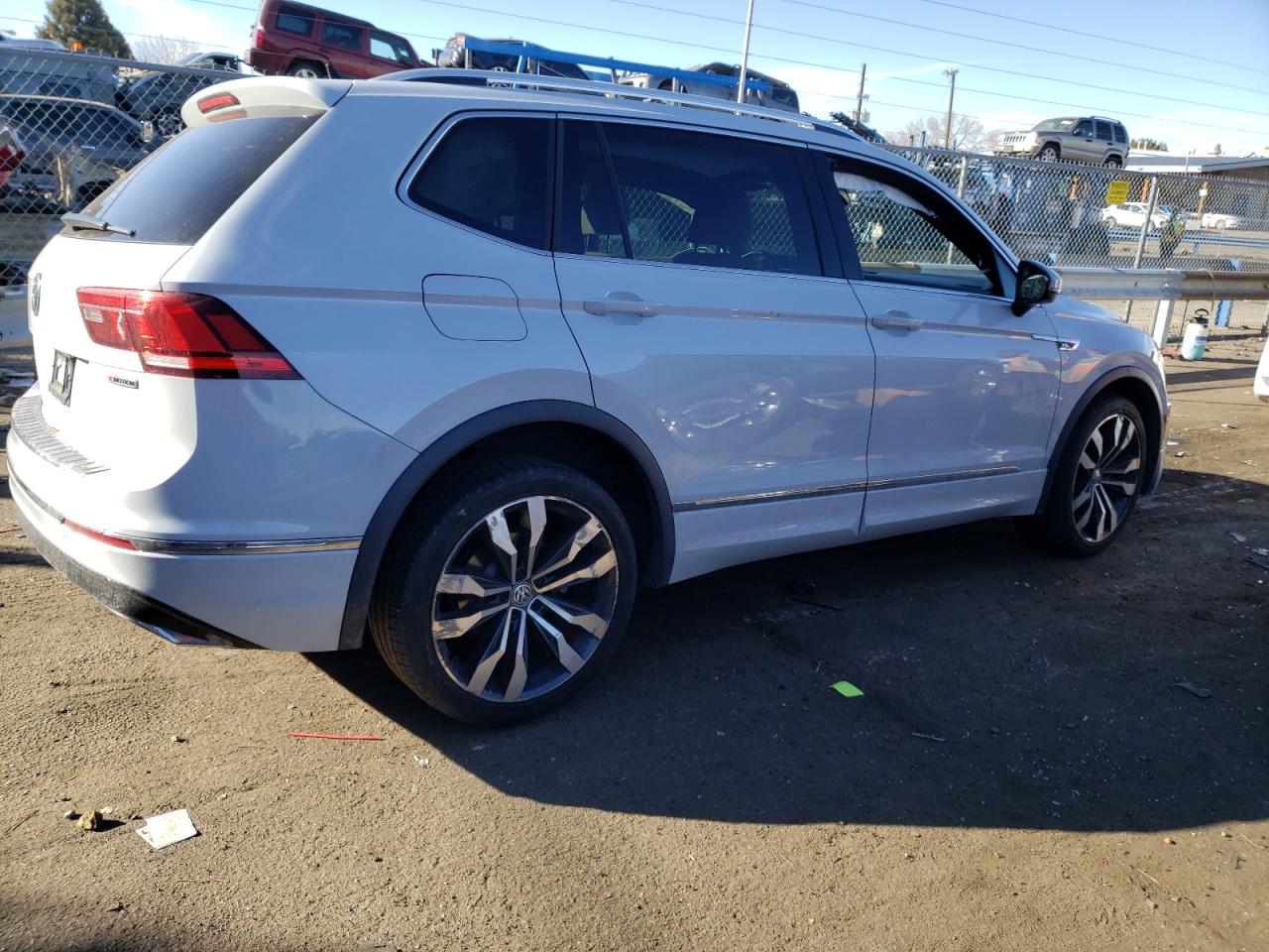 Изображение 3 2019 VOLKSWAGEN TIGUAN SEL PREMIUM 2019 с VIN 3VV4B7AX4KM007759
