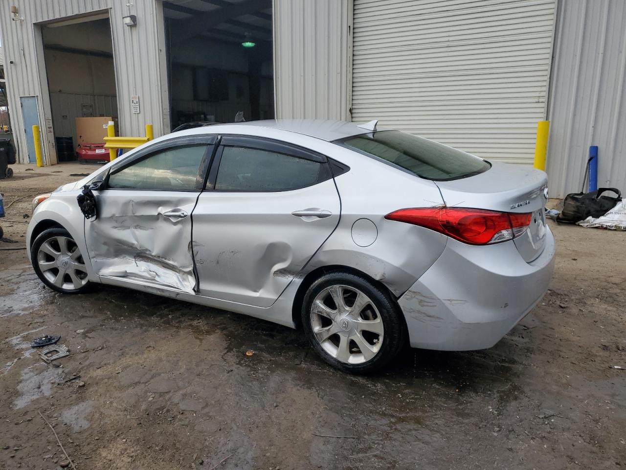 Image 2 of Hyundai Elantra Gls 2011 with VIN KMHDH4AE5BU166906