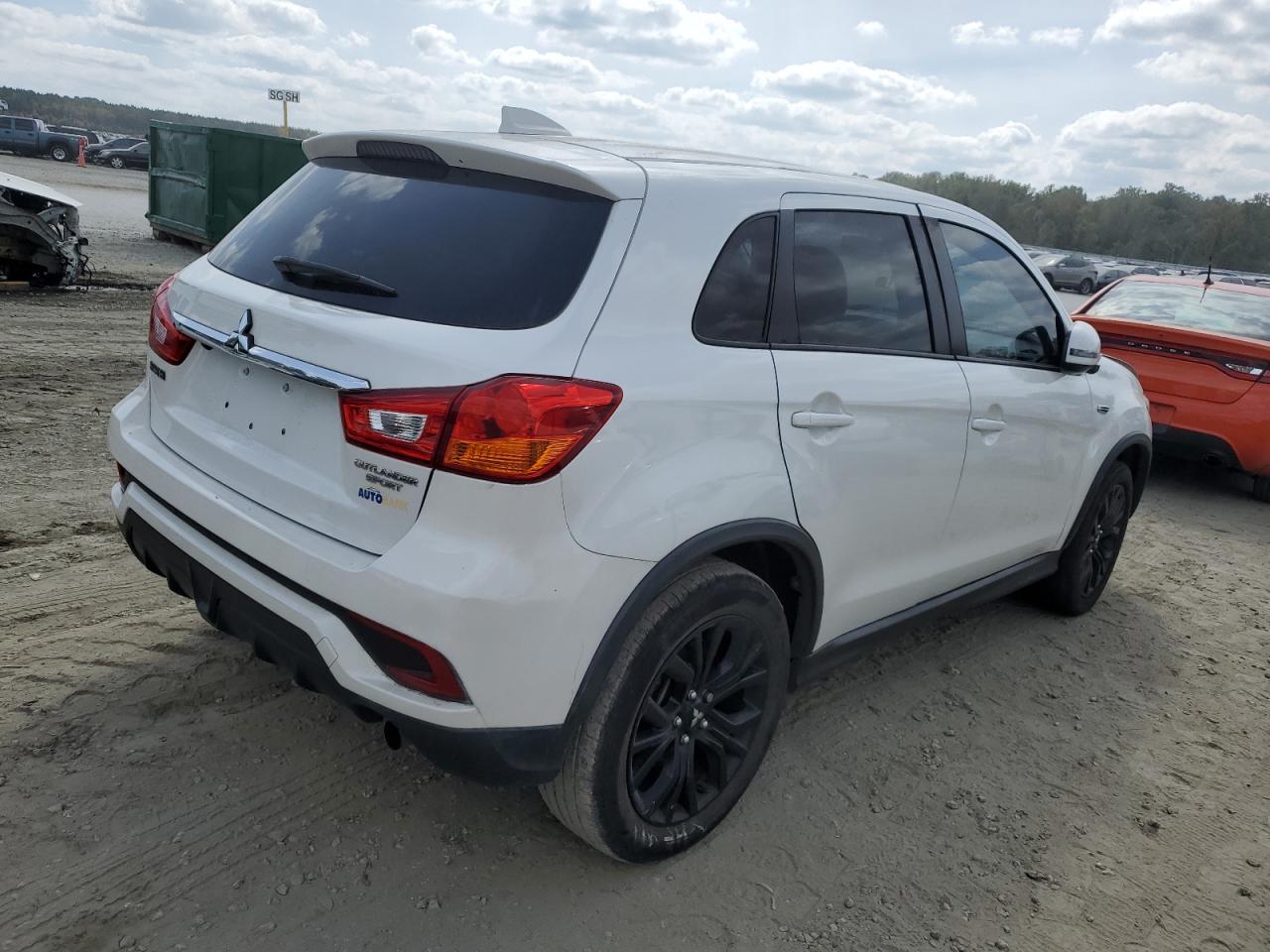 Image 3 of Mitsubishi Outlander Sport Es 2019 with VIN JA4AP3AUXKU031698