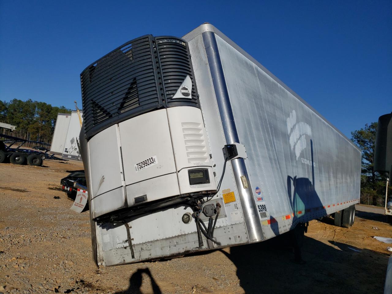 Image 2 of 2001 UTILITY REEFER 2001 with VIN 1UYVS25351U608803