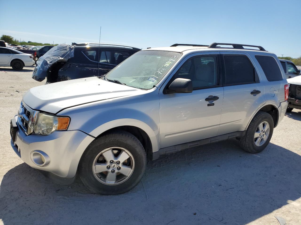 Image 1 of 2012 FORD ESCAPE XLT 2012 with VIN 1FMCU0D73CKC27647