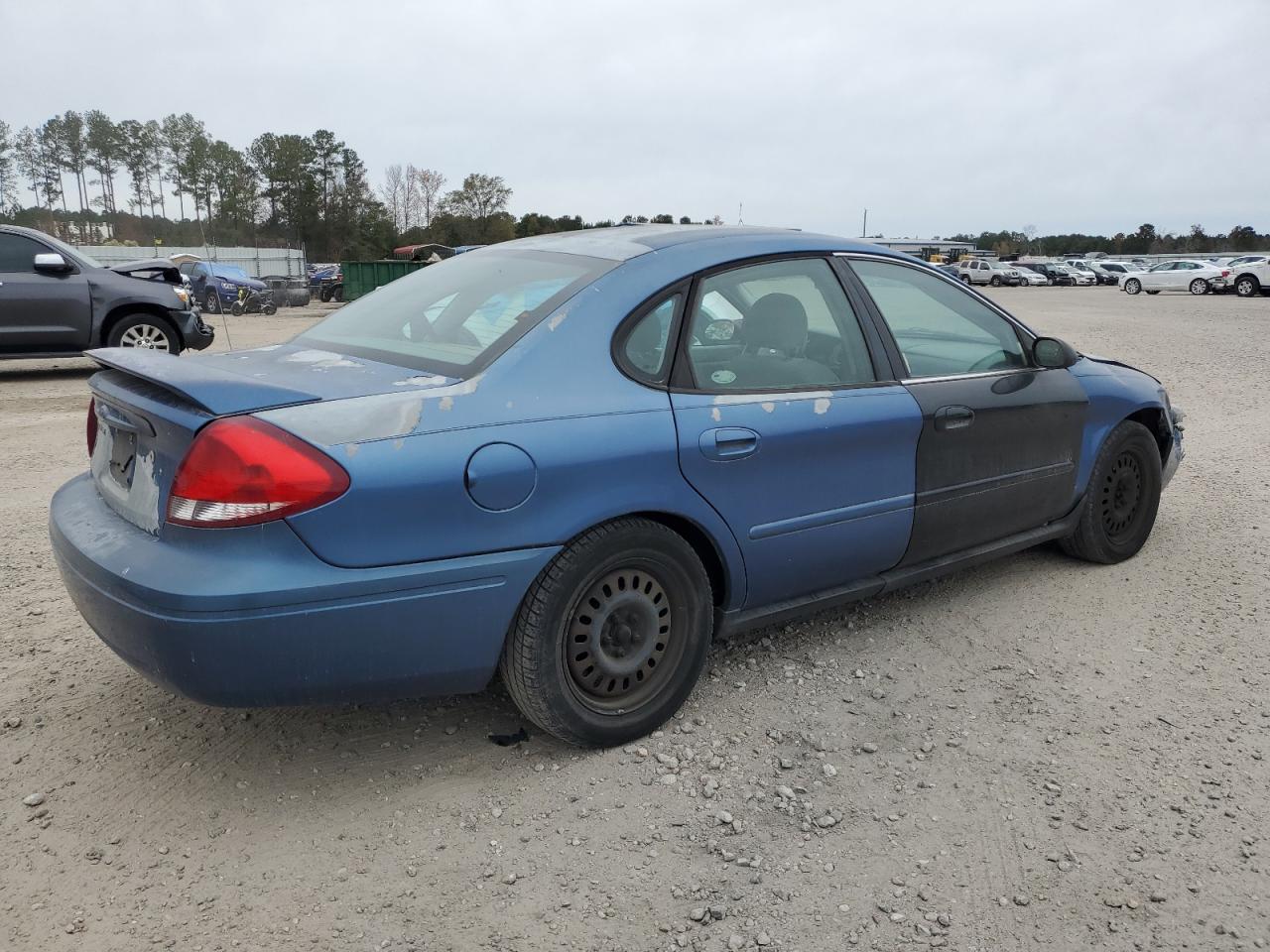Image 3 of 2004 FORD TAURUS SE 2004 with VIN 1FAFP53234A187904