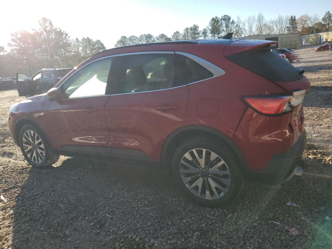 Изображение 2 2020 FORD ESCAPE TITANIUM 2020 с VIN 1FMCU9J95LUC31729