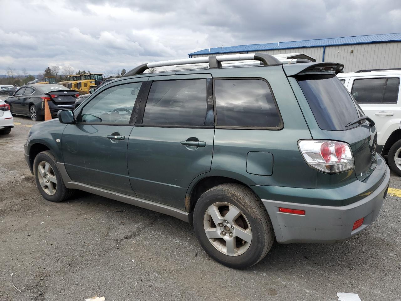 Image 2 of 2003 MITSUBISHI OUTLANDER XLS 2003 with VIN JA4LX41G03U057592