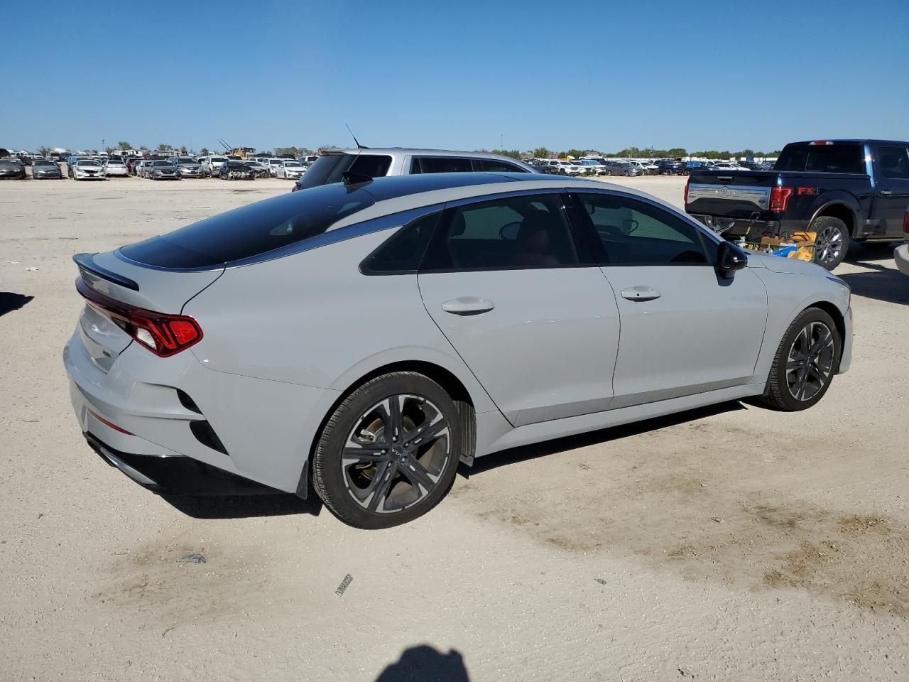 Изображение 3 2023 KIA K5 GT LINE 2023 с VIN 5XXG64J20PG189987