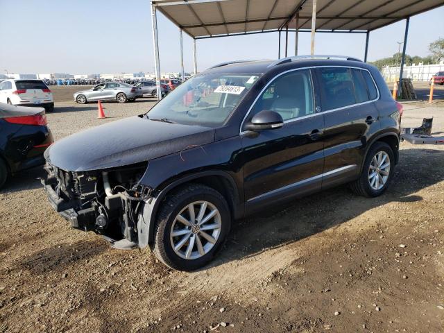 Obraz 1 z 2017 VOLKSWAGEN TIGUAN WOLFSBURG 2017 z VIN WVGRV7AX5HK003047
