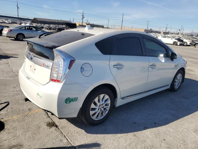 Obraz 3 z 2015 TOYOTA PRIUS PLUG-IN  2015 z VIN JTDKN3DP1F3067037