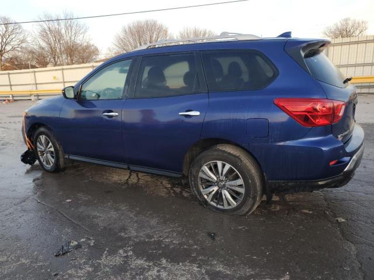 Image 2 of 2019 NISSAN PATHFINDER 2019 with VIN 5N1DR2MN8KC634985