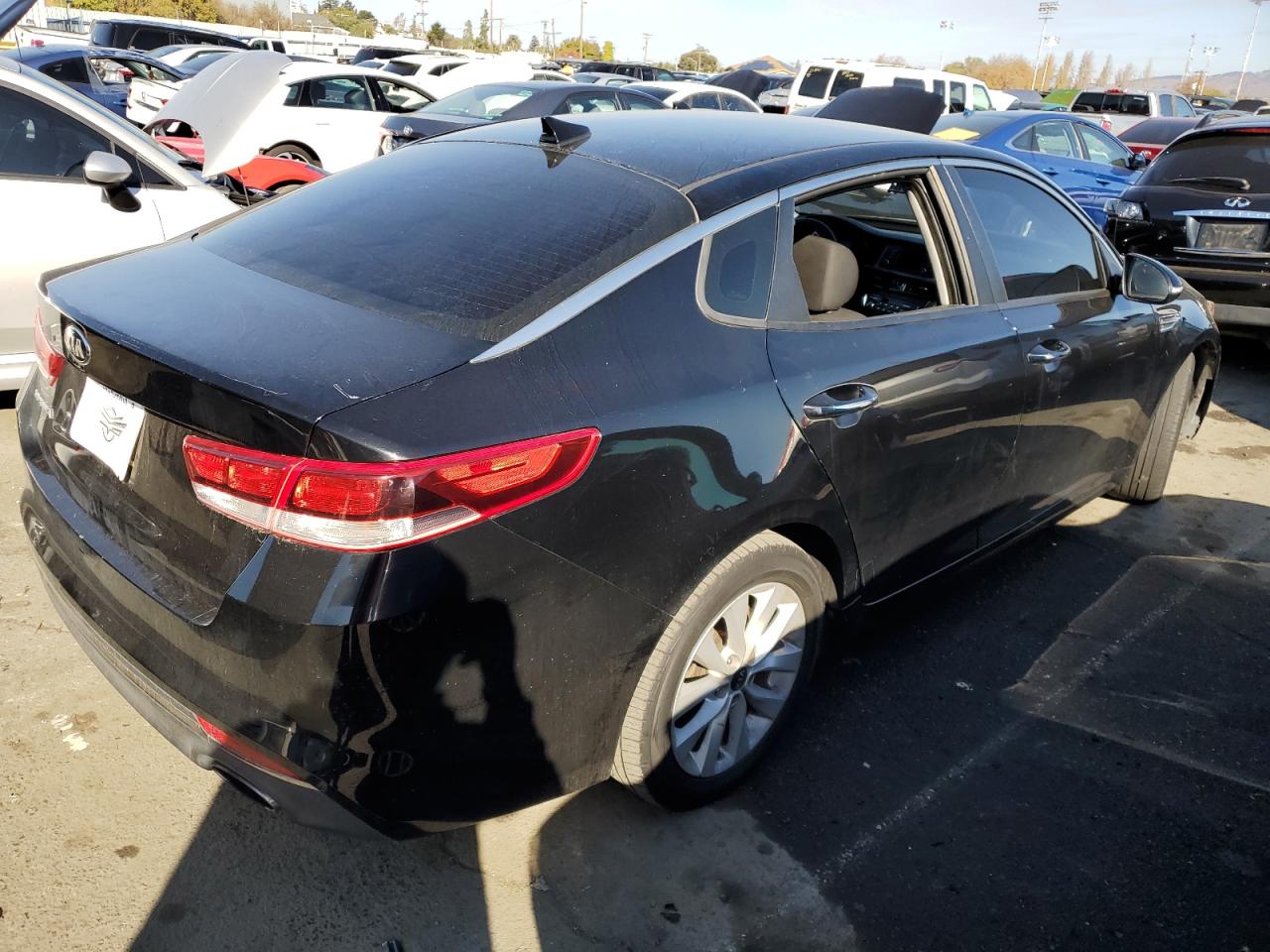 Image 3 of 2016 KIA OPTIMA LX 2016 with VIN 5XXGT4L34GG059323