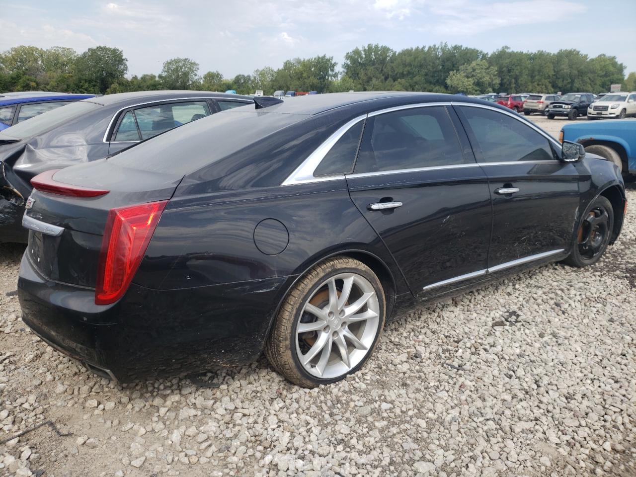 Image 3 of 2016 CADILLAC XTS PREMIUM COLLECTION 2016 with VIN 2G61R5S33G9103009