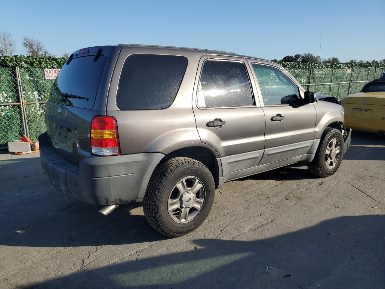 Изображение 3 2005 FORD ESCAPE XLS 2005 с VIN 1FMYU02Z55KE24378