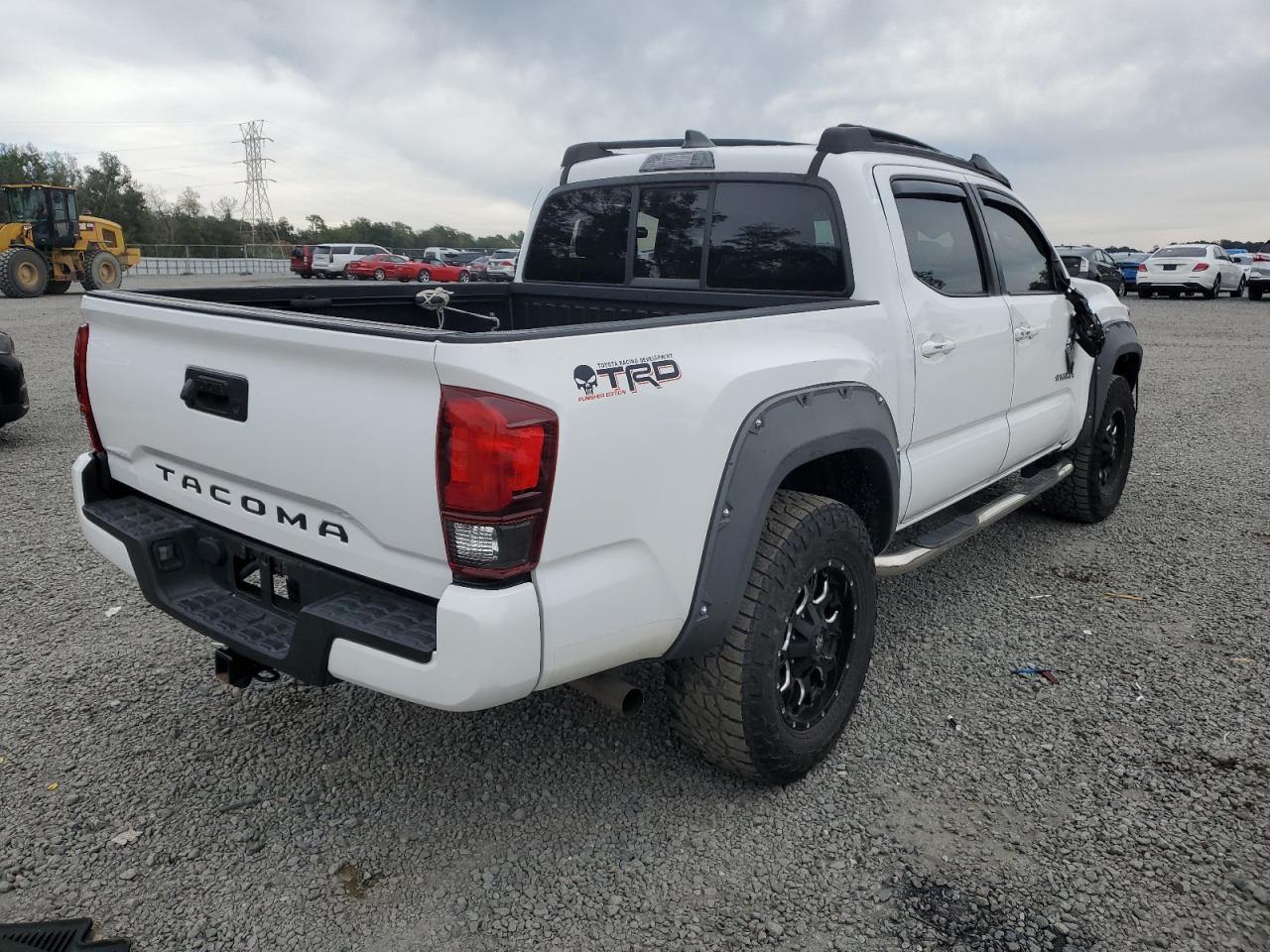 Изображение 3 2021 TOYOTA TACOMA DOUBLE CAB 2021 с VIN 5TFAX5GN6MX190415