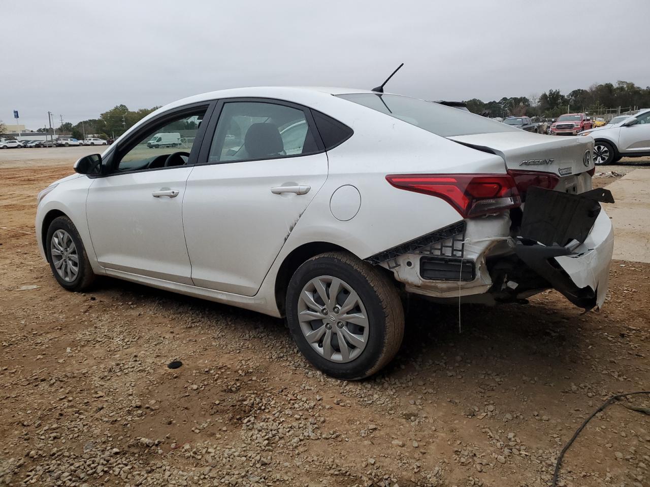 Image 2 of 2022 HYUNDAI ACCENT SE 2022 with VIN 3KPC24A66NE183498