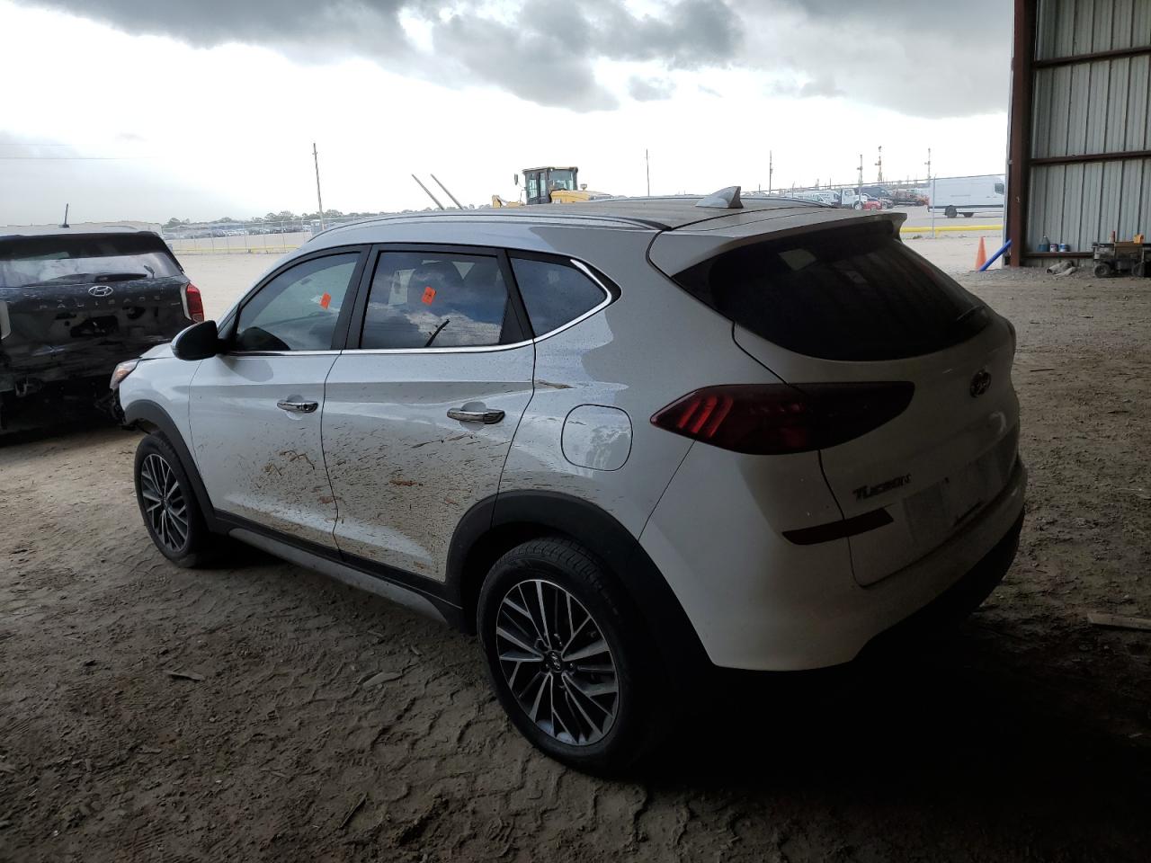Image 2 of 2021 HYUNDAI TUCSON LIMITED 2021 with VIN KM8J33AL8MU374260