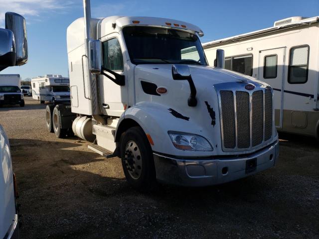 2017 PETERBILT 579  2017 image