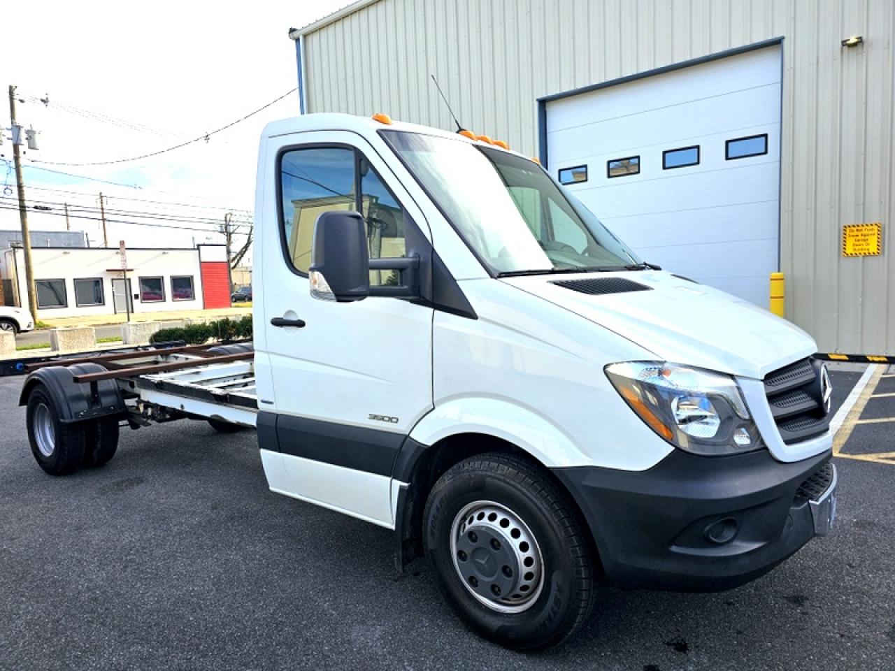 Image 2 of 2015 MERCEDES-BENZ SPRINTER 3500 2015 with VIN WDAPF4DC5F9606796