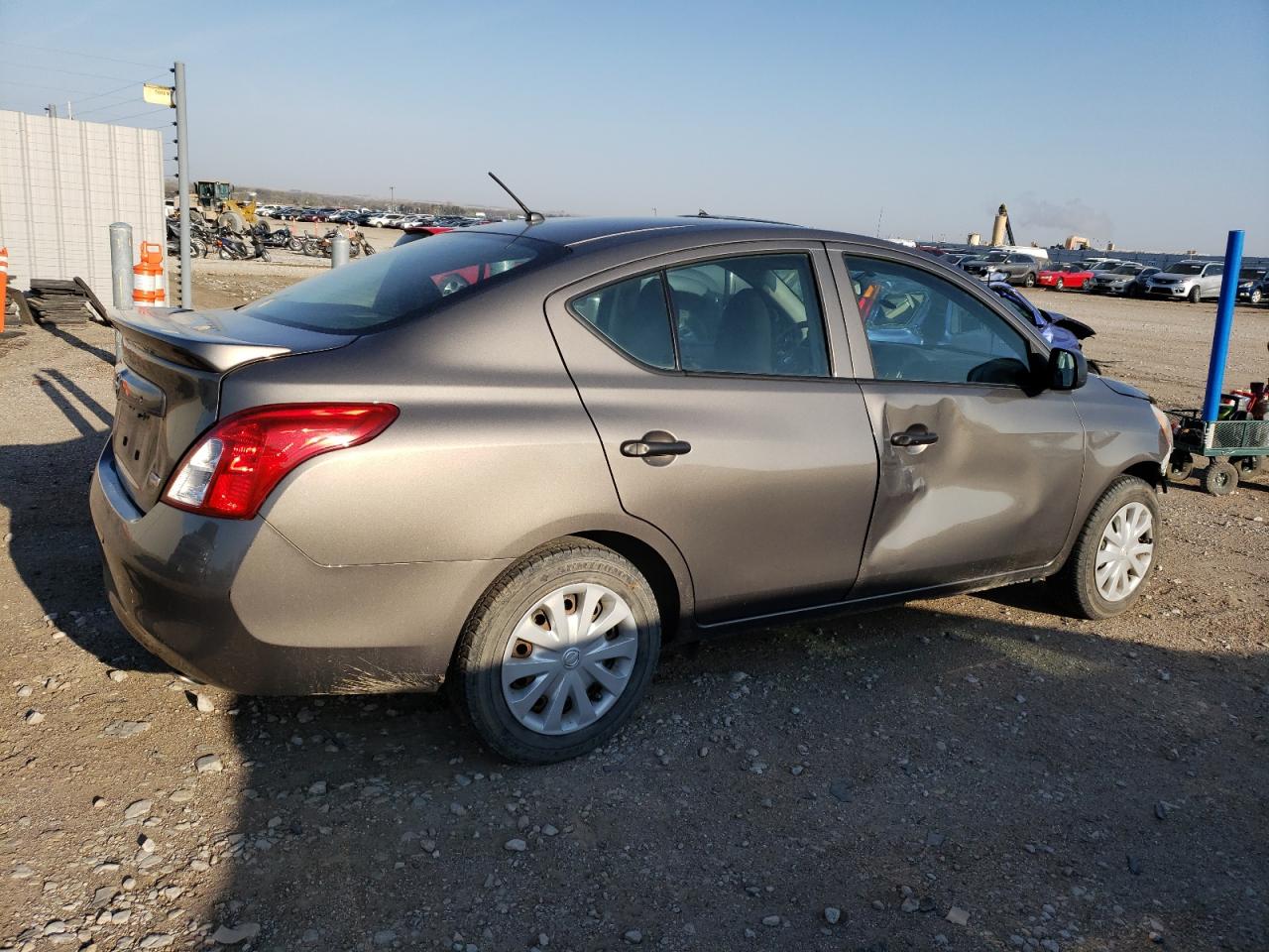 Image 3 of 2014 NISSAN VERSA S 2014 with VIN 3N1CN7AP1EL854883