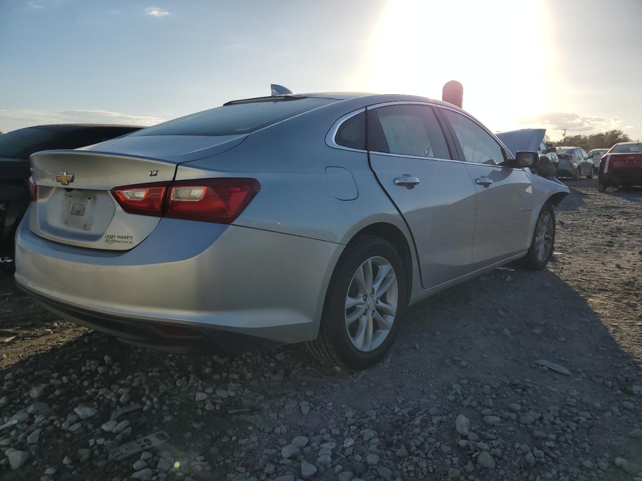 Изображение 3 2018 CHEVROLET MALIBU LT 2018 с VIN 1G1ZD5STXJF241233