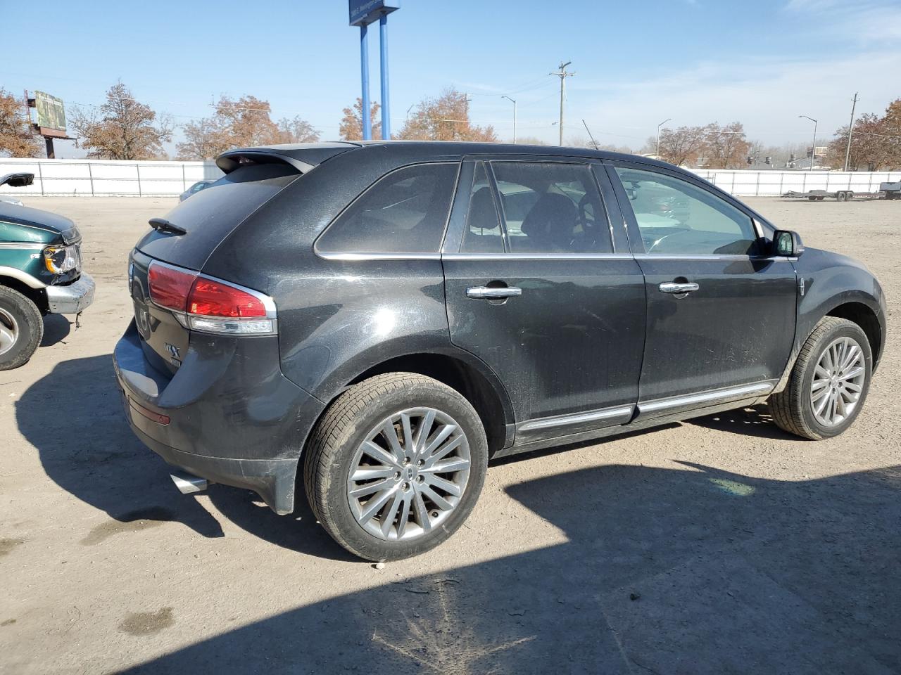 Image 3 of 2014 LINCOLN MKX  2014 with VIN 2LMDJ8JK3EBL16253